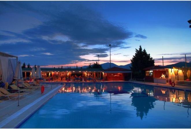 Le Chalet Xanthi Exteriör bild
